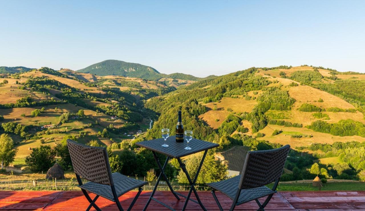 Holiday home Casuta Din Valea Iepii